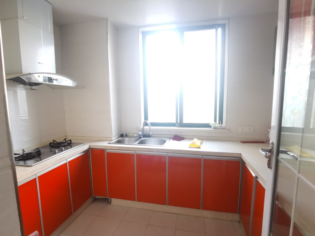 云顶上品 2室2厅1卫 1600.0元/月 云顶上品 2室2厅1卫 1600.0元/月室内图