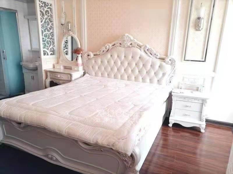 天酬尚都  1室1厅1卫    1300.0元/月 天酬尚都  1室1厅1卫    1300.0元/月室内图