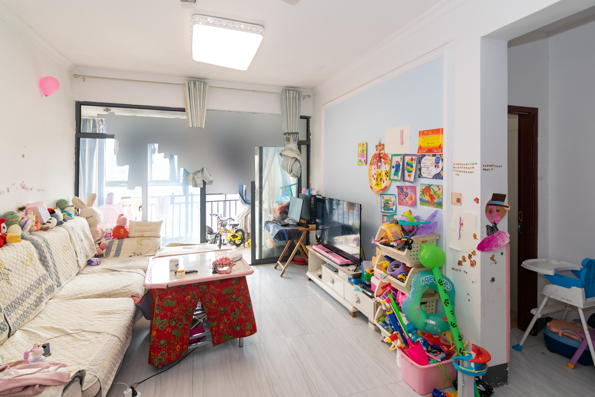 浩龙音乐界 3室2厅1卫 64.8万 浩龙音乐界 3室2厅1卫 64.8万客厅