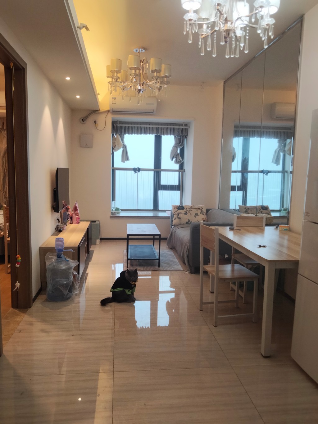 恒大御景湾  1室1厅1卫    32.0万 恒大御景湾  1室1厅1卫    32.0万室内图1