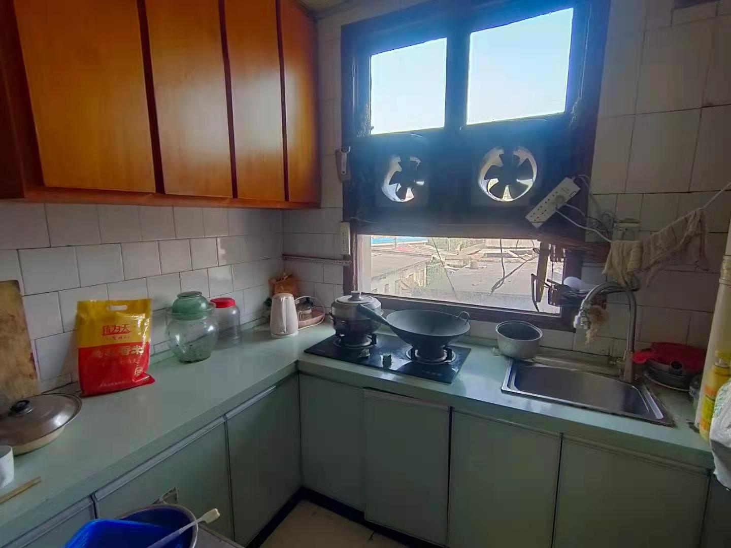 粮食局家属楼 2室1厅1卫 900.0元/月 粮食局家属楼 2室1厅1卫 900.0元/月室内图