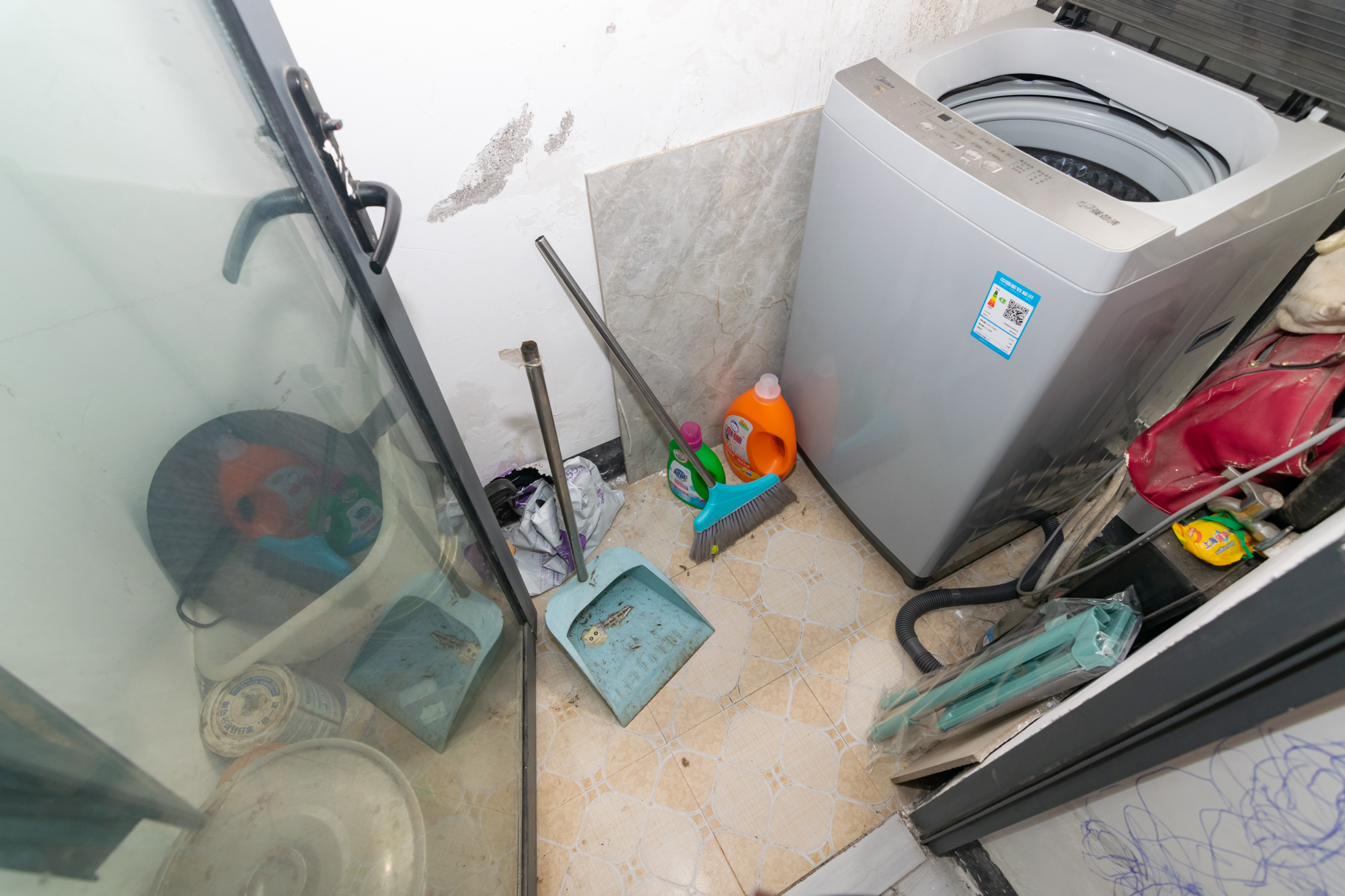 浩龙音乐界 3室2厅1卫 64.8万 浩龙音乐界 3室2厅1卫 64.8万厨房