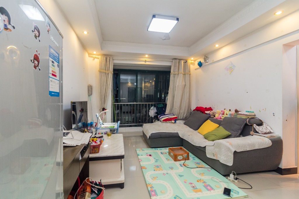 华天LOHO小镇 2室1厅1卫 41.78万 华天LOHO小镇 2室1厅1卫 41.78万客厅