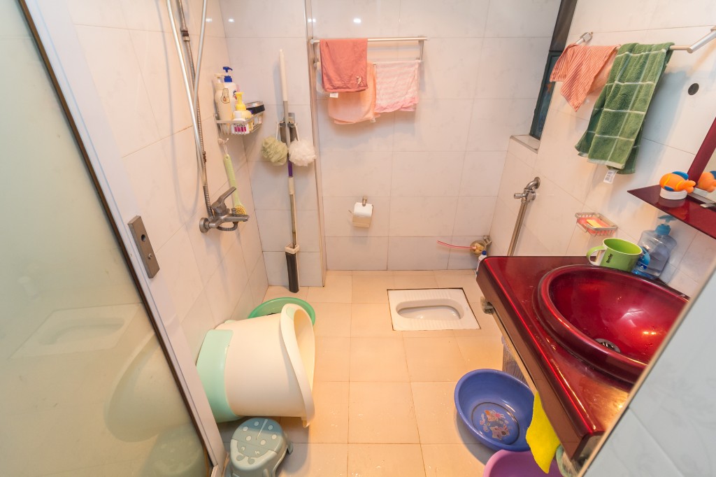 华天LOHO小镇 2室1厅1卫 41.78万 华天LOHO小镇 2室1厅1卫 41.78万卫生间