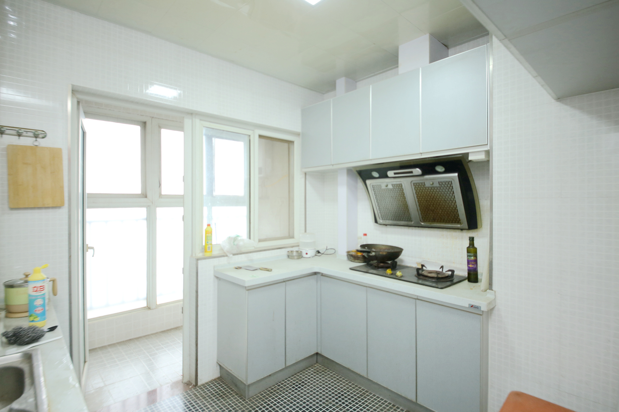 星典时代  4室2厅2卫    98.0万厨房