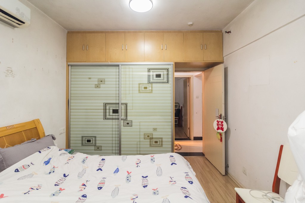 华天LOHO小镇 2室1厅1卫 41.78万 华天LOHO小镇 2室1厅1卫 41.78万卧室