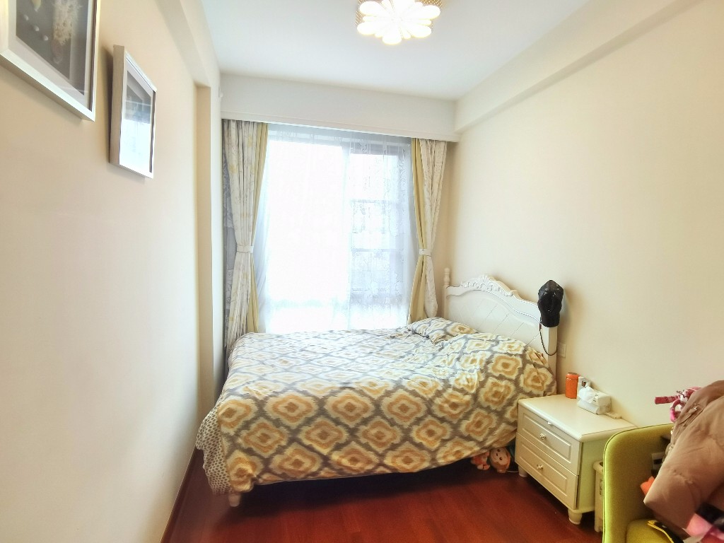 晋合湘水湾三期 3室2厅2卫 72.0万 晋合湘水湾三期 3室2厅2卫 72.0万客厅