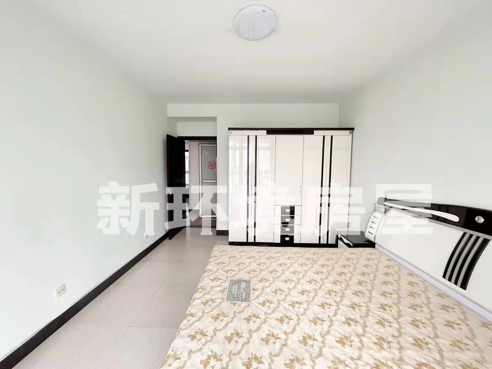 茗景城  2室2厅1卫   135.00万卧室