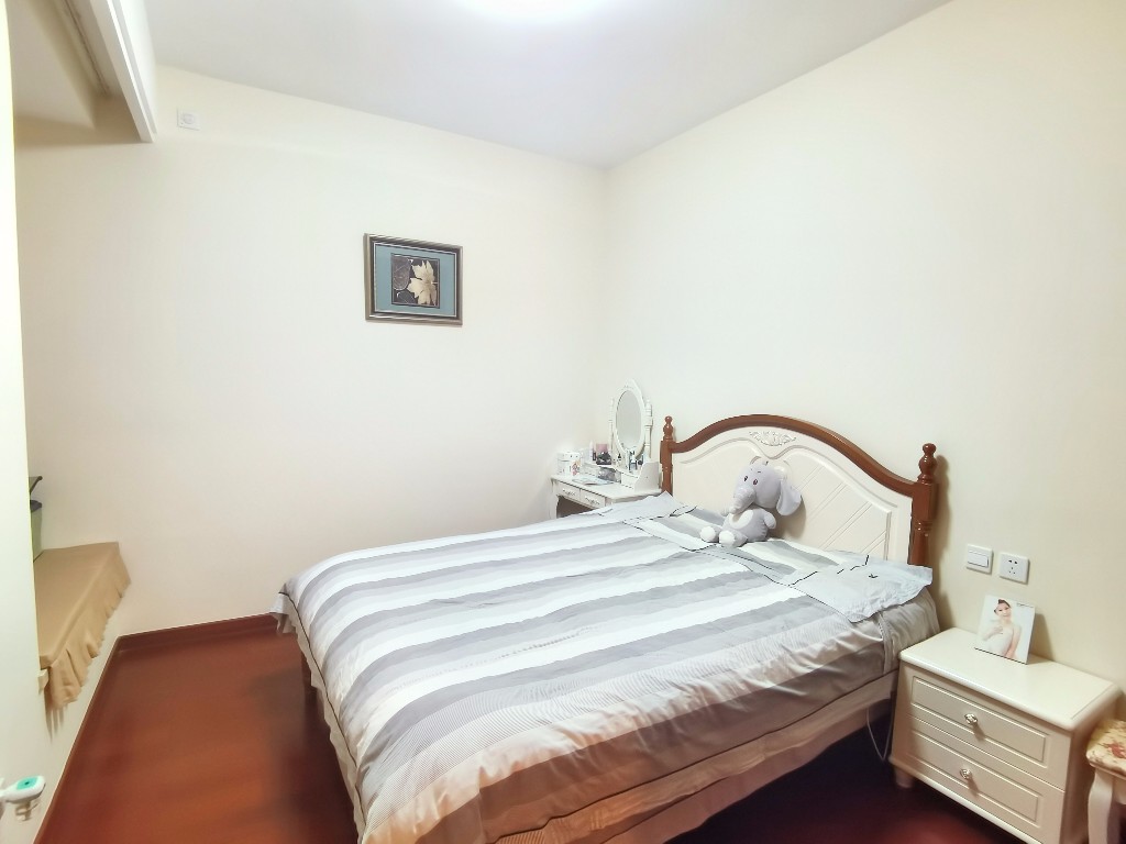 晋合湘水湾三期 3室2厅2卫 72.0万 晋合湘水湾三期 3室2厅2卫 72.0万客厅