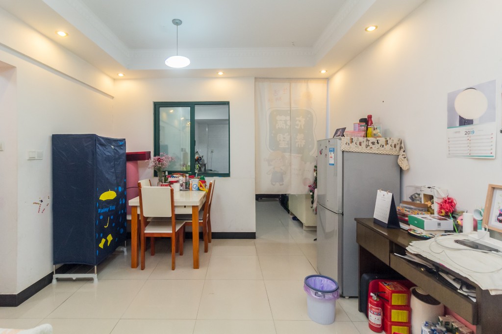 华天LOHO小镇 2室1厅1卫 41.78万 华天LOHO小镇 2室1厅1卫 41.78万客厅