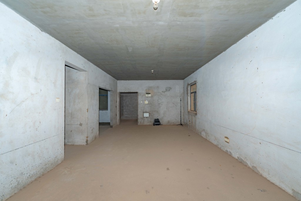 湘府名邸(同力家园) 4室2厅2卫 138.0万 湘府名邸(同力家园) 4室2厅2卫 138.0万其他