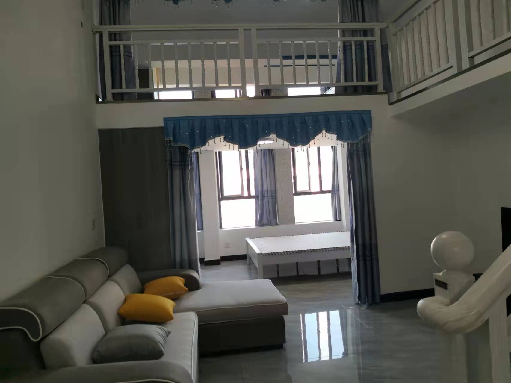 百弘学府城 2室2厅1卫 27.0万 百弘学府城 2室2厅1卫 27.0万卧室