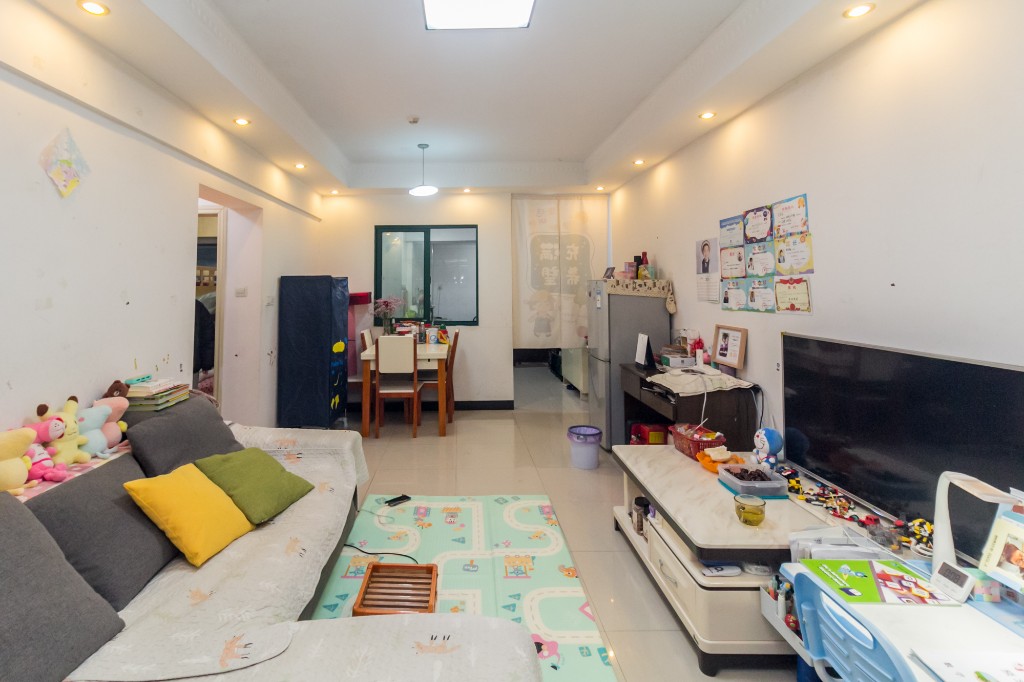 华天LOHO小镇 2室1厅1卫 41.78万 华天LOHO小镇 2室1厅1卫 41.78万客厅