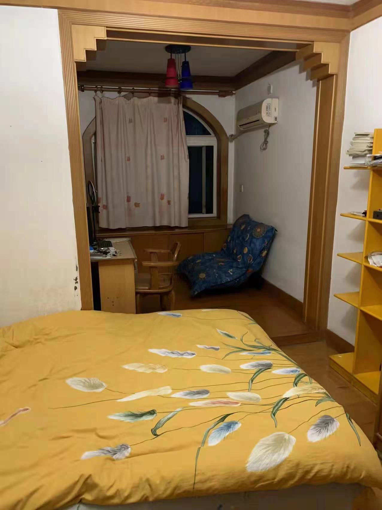 南华小区  2室2厅1卫    29.0万 南华小区  2室2厅1卫    29.0万客厅