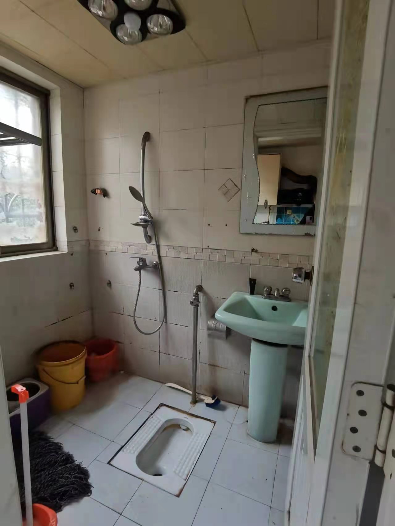 馨香小区 2室2厅1卫 42.8万 馨香小区 2室2厅1卫 42.8万客厅