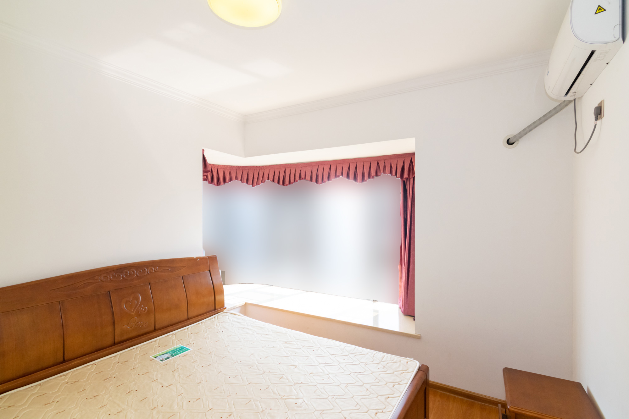 润和紫郡一期  3室2厅1卫    89.8万 润和紫郡一期  3室2厅1卫    89.8万卧室