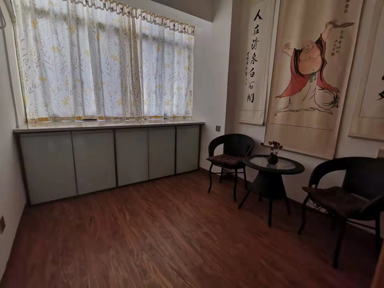 雄森国际  3室2厅2卫    2500.0元/月 雄森国际  3室2厅2卫    2500.0元/月室内图