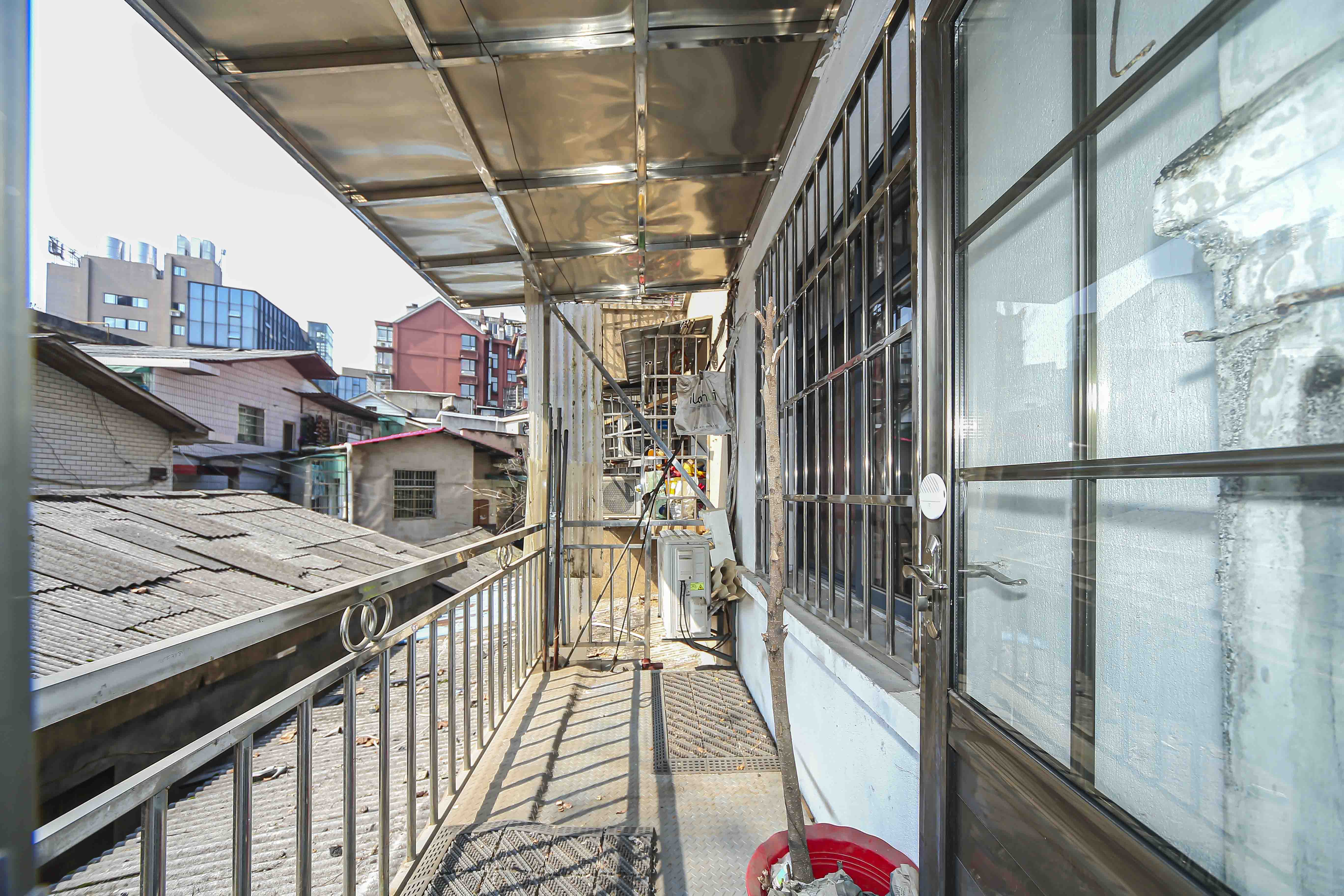 麓山南路立新村001号（粮食局） 2室1厅 45.00万阳台A