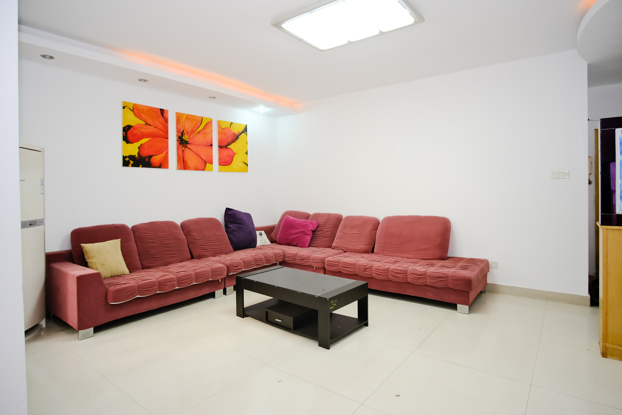 明城公寓 3室2厅2卫 60.0万 明城公寓 3室2厅2卫 60.0万客厅