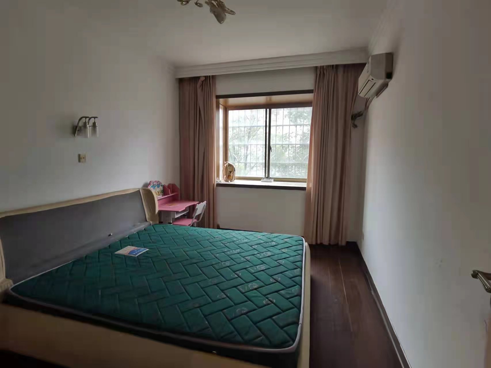 馨香小区 2室2厅1卫 42.8万 馨香小区 2室2厅1卫 42.8万客厅