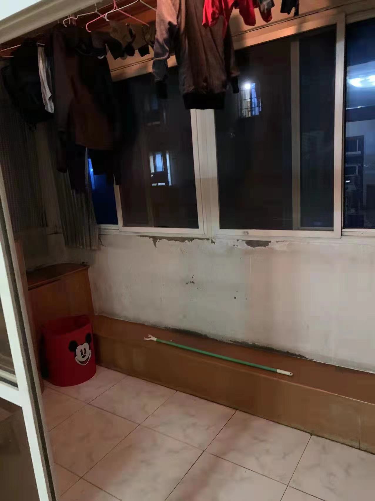 南华小区  2室2厅1卫    29.0万 南华小区  2室2厅1卫    29.0万客厅