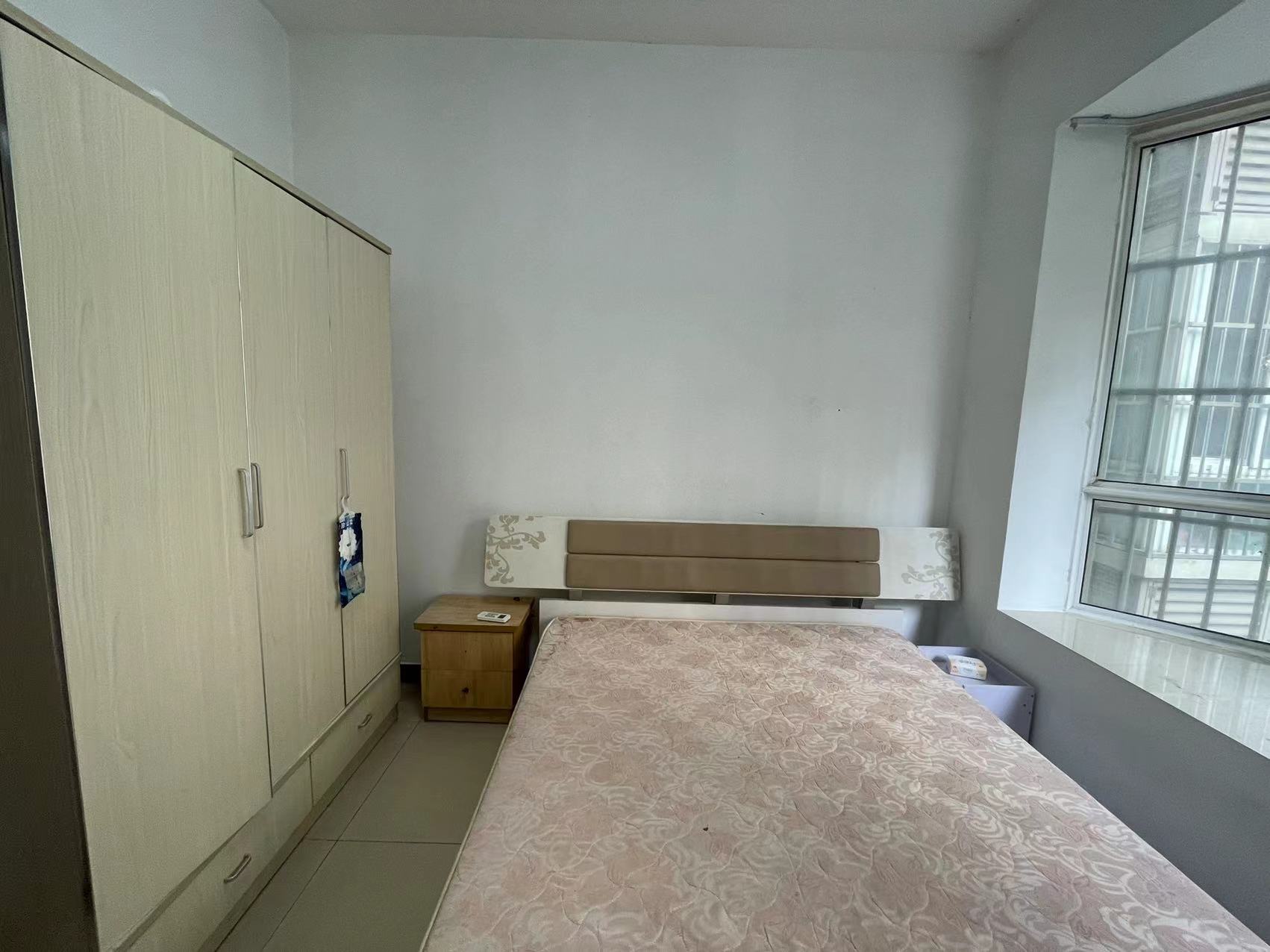 南湖锦苑 1室1厅1卫 1500.0元/月 南湖锦苑 1室1厅1卫 1500.0元/月室内图