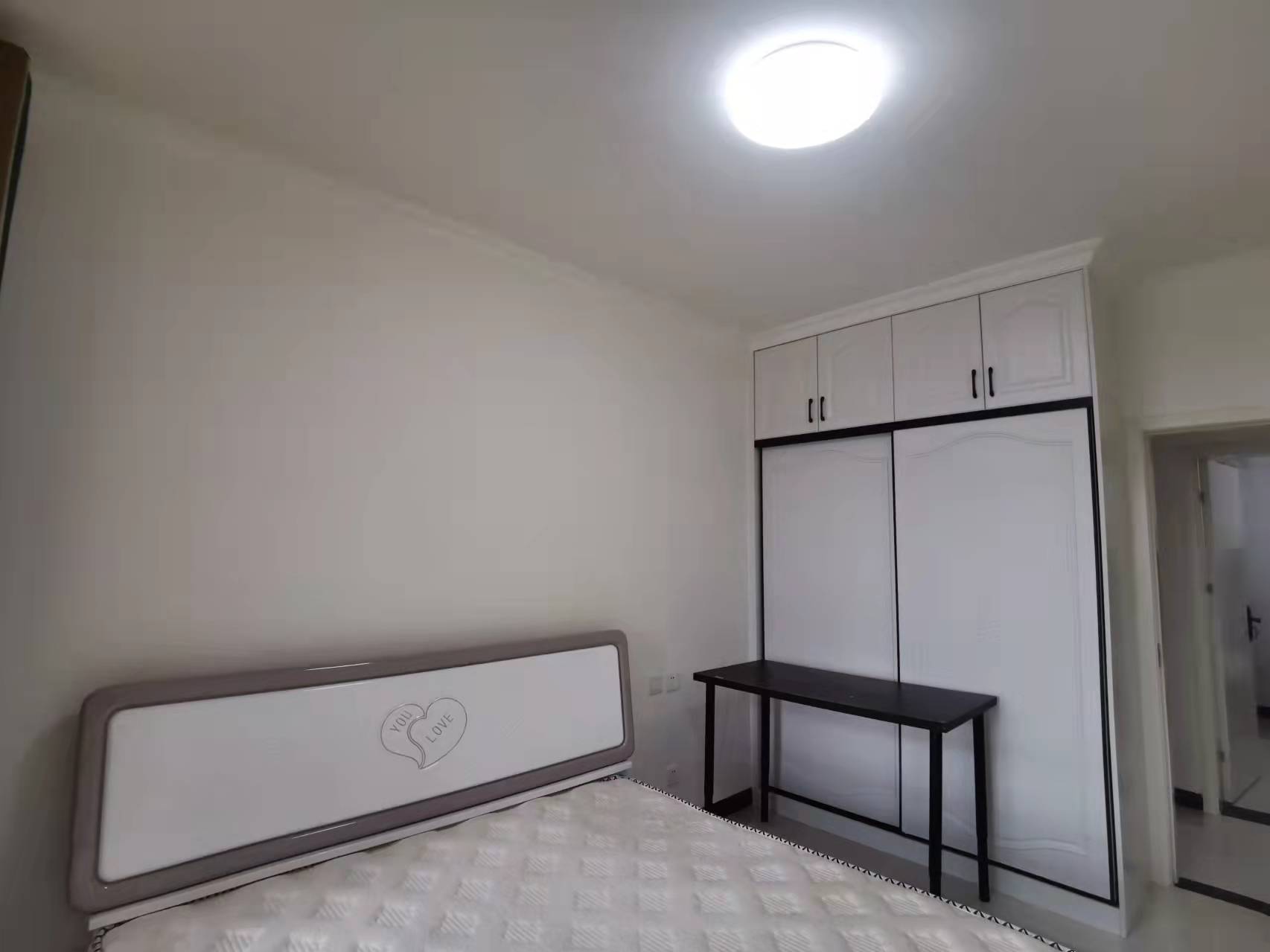 南湖国际1期  3室2厅1卫    3200.0元/月 南湖国际1期  3室2厅1卫    3200.0元/月室内图