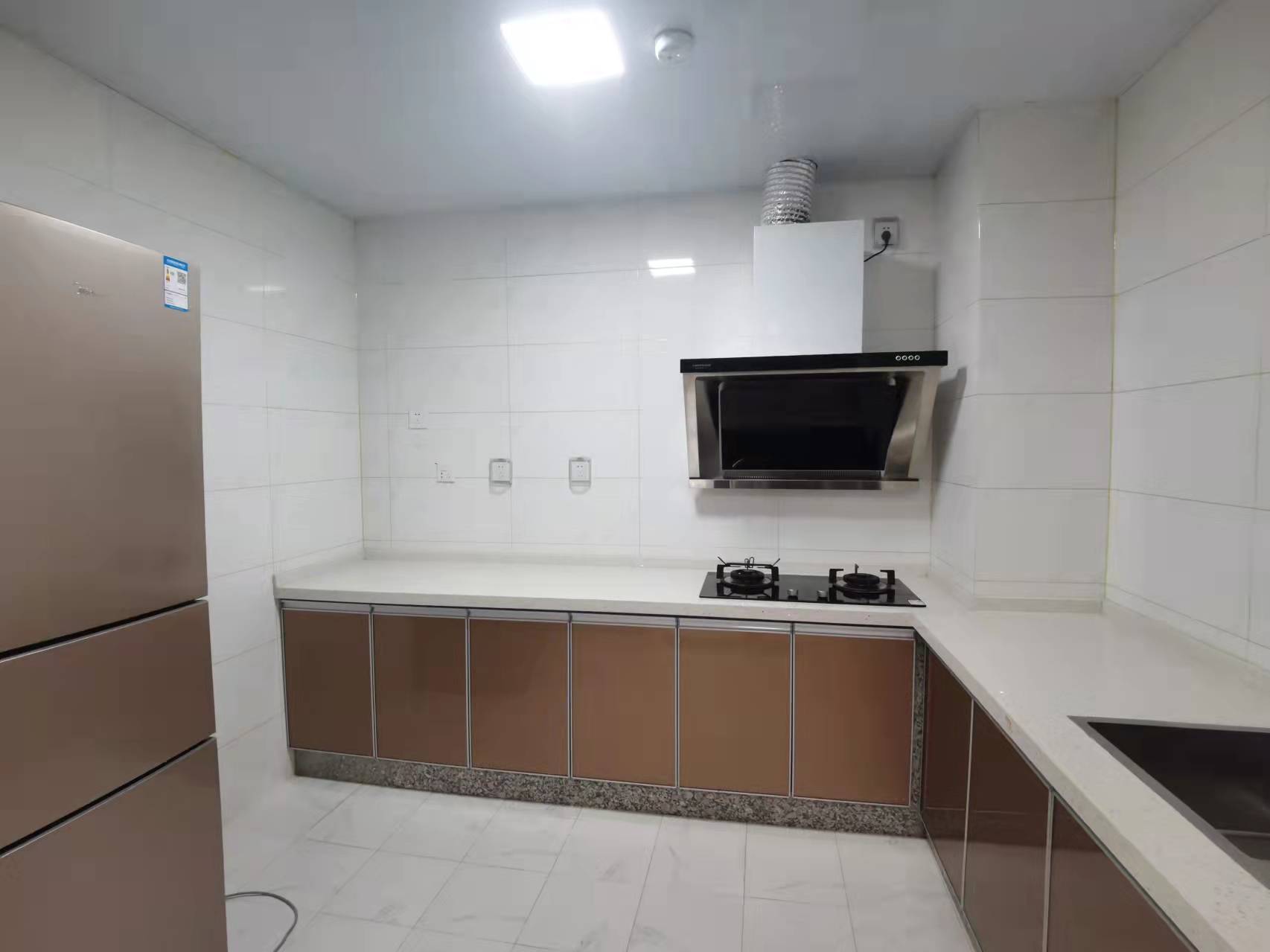 南湖国际1期  3室2厅1卫    3200.0元/月 南湖国际1期  3室2厅1卫    3200.0元/月室内图