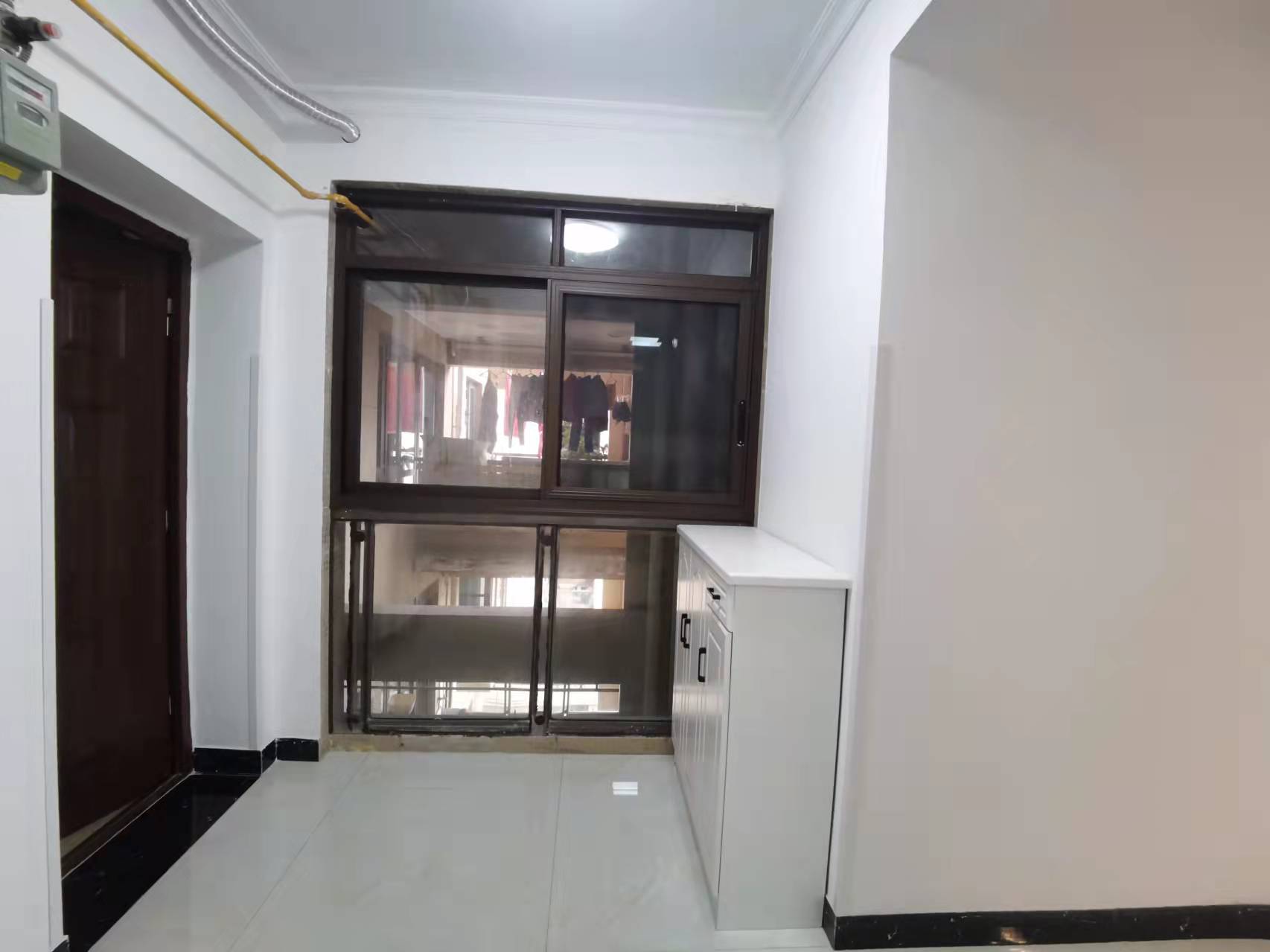 南湖国际1期  3室2厅1卫    3200.0元/月 南湖国际1期  3室2厅1卫    3200.0元/月室内图