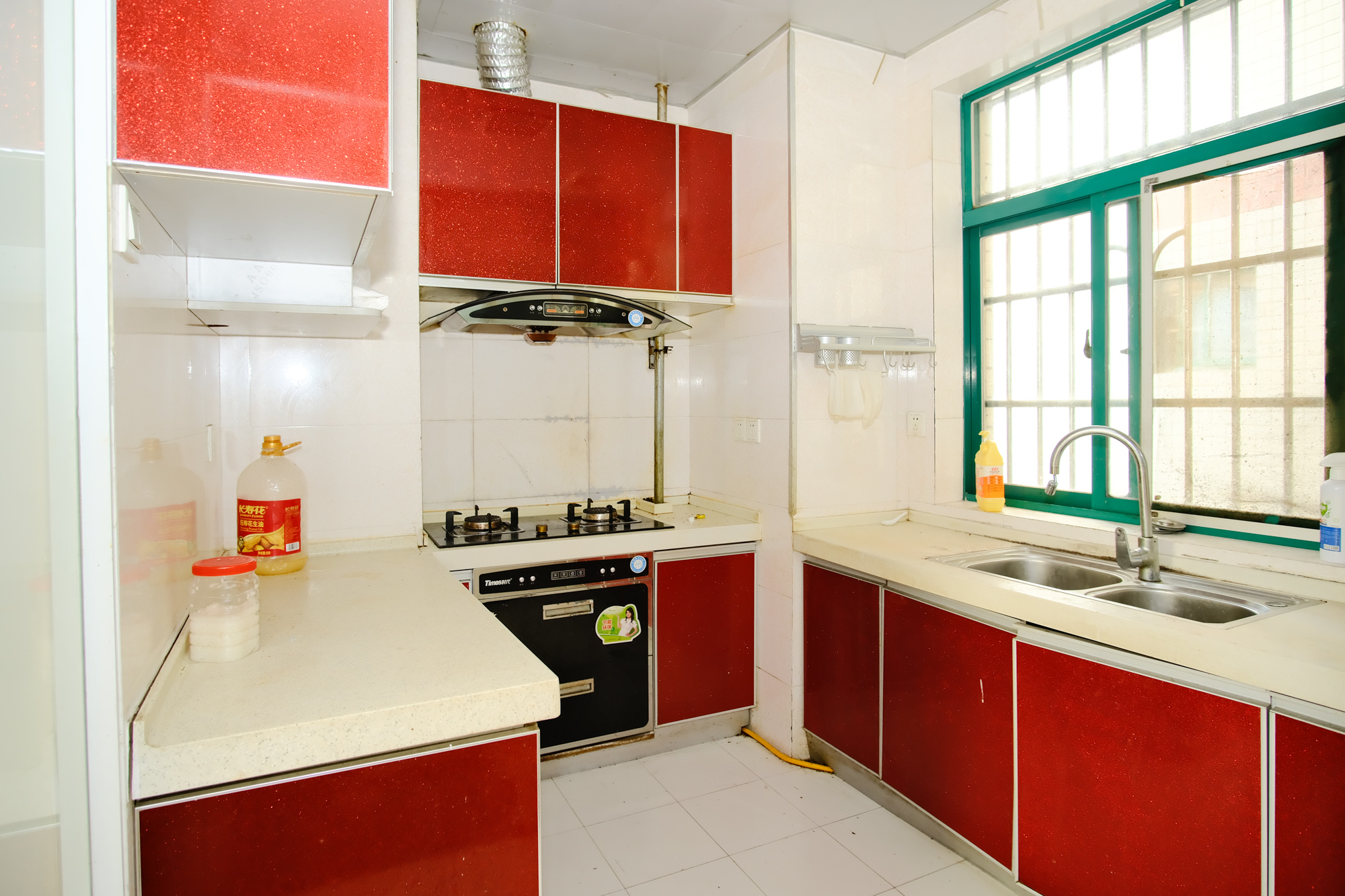 明城公寓 3室2厅2卫 60.0万 明城公寓 3室2厅2卫 60.0万厨房