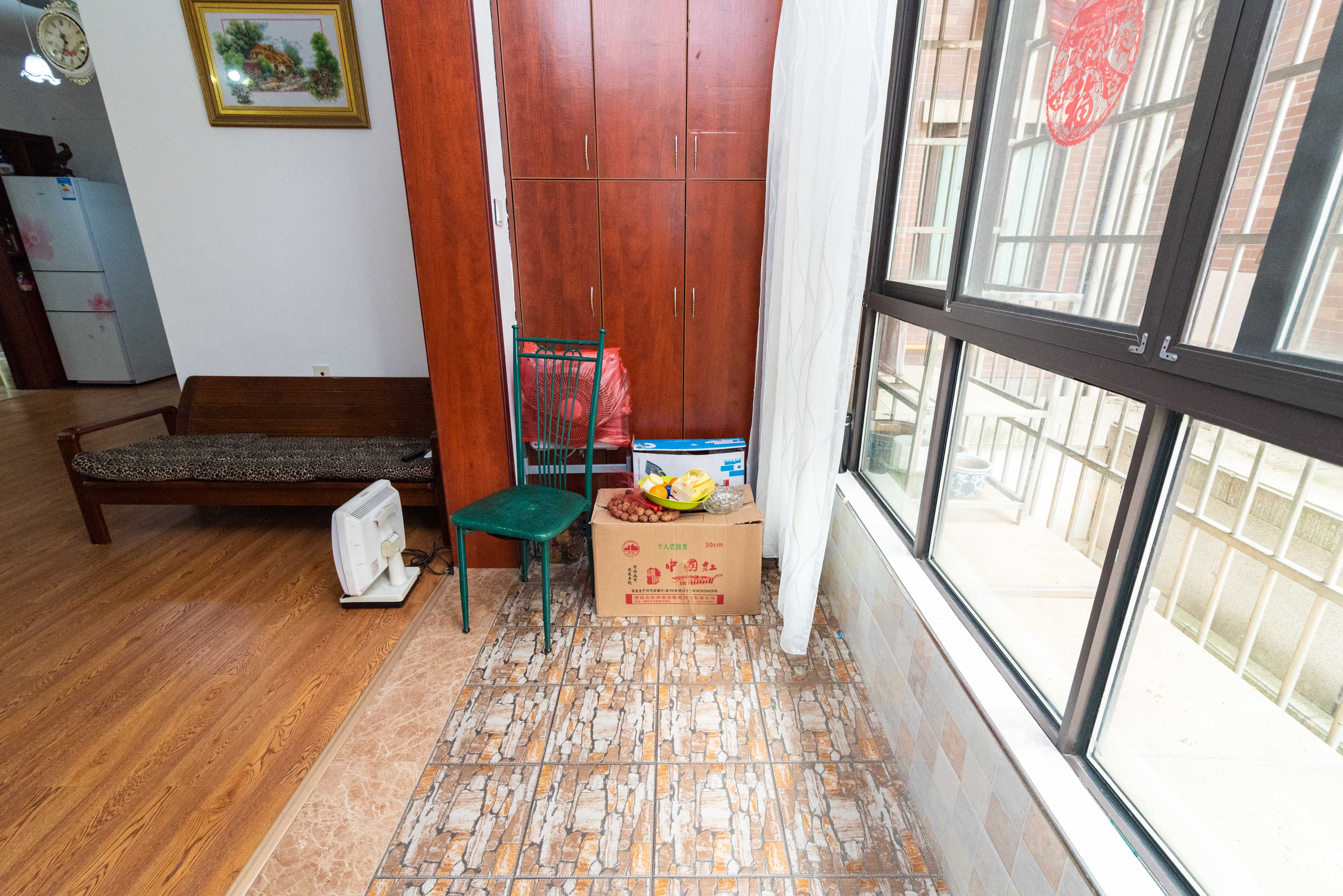 金色溪泉湾 3室2厅2卫 105.0万 金色溪泉湾 3室2厅2卫 105.0万阳台