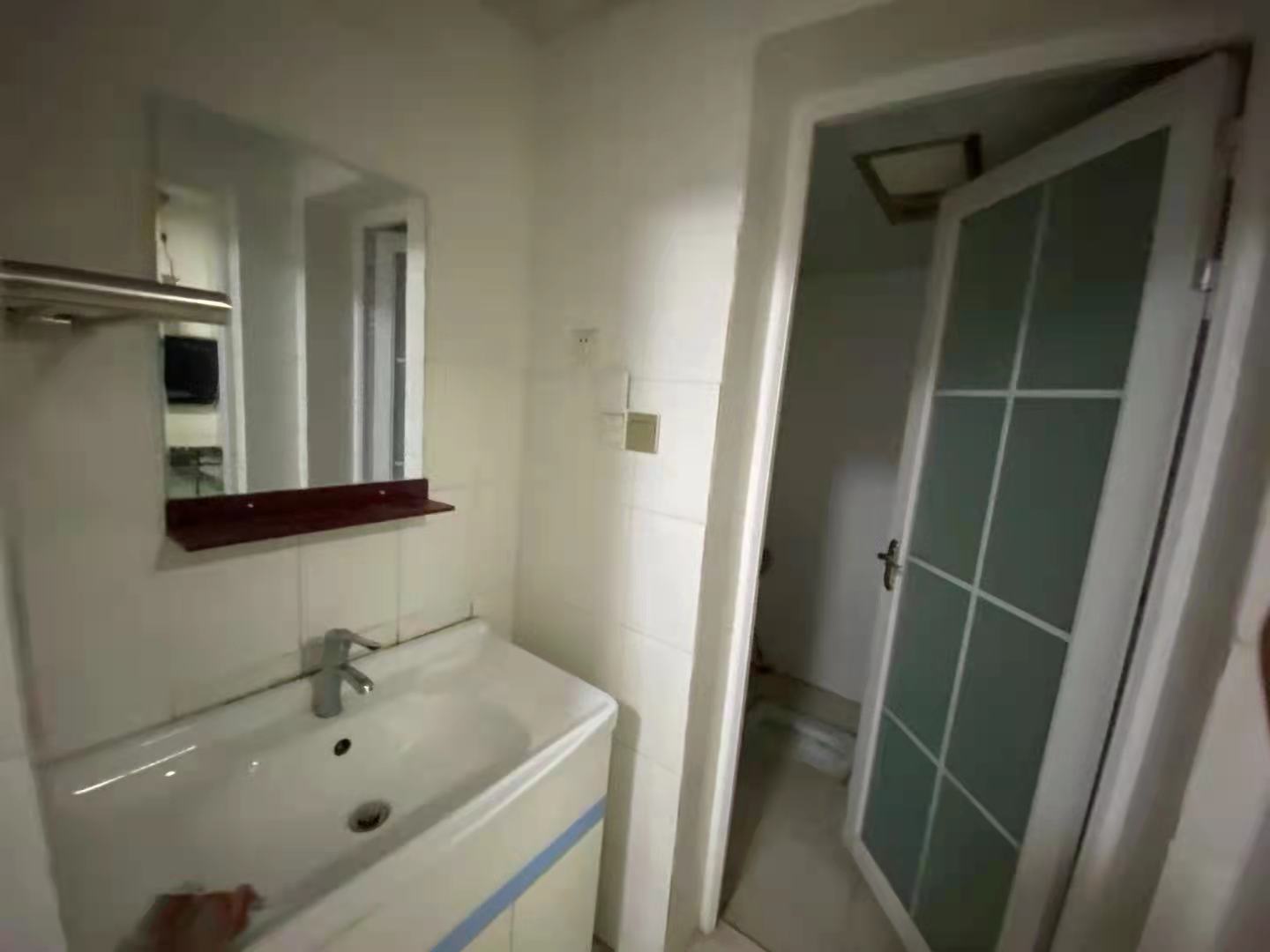 南湖春天 1室1厅1卫 1700.0元/月 南湖春天 1室1厅1卫 1700.0元/月室内图