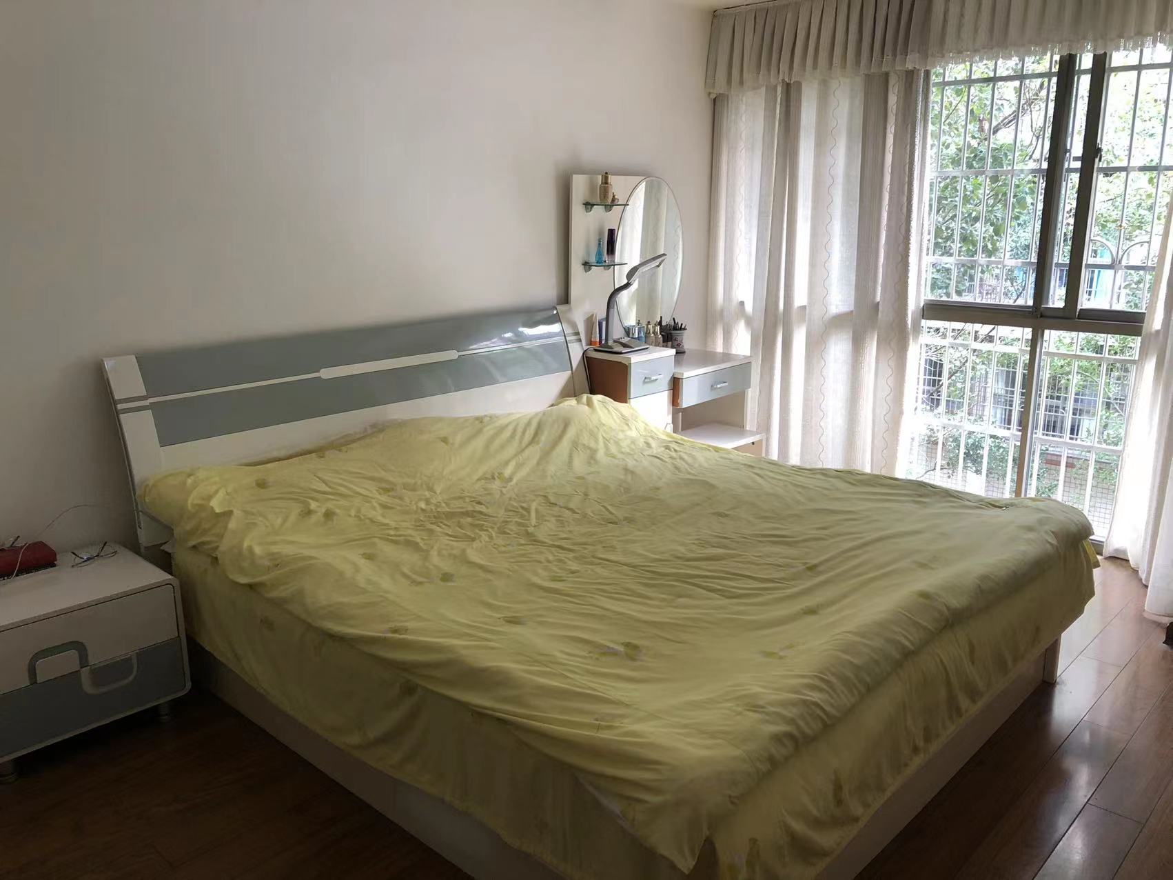 江南世家 3室2厅2卫 61.0万 江南世家 3室2厅2卫 61.0万客厅