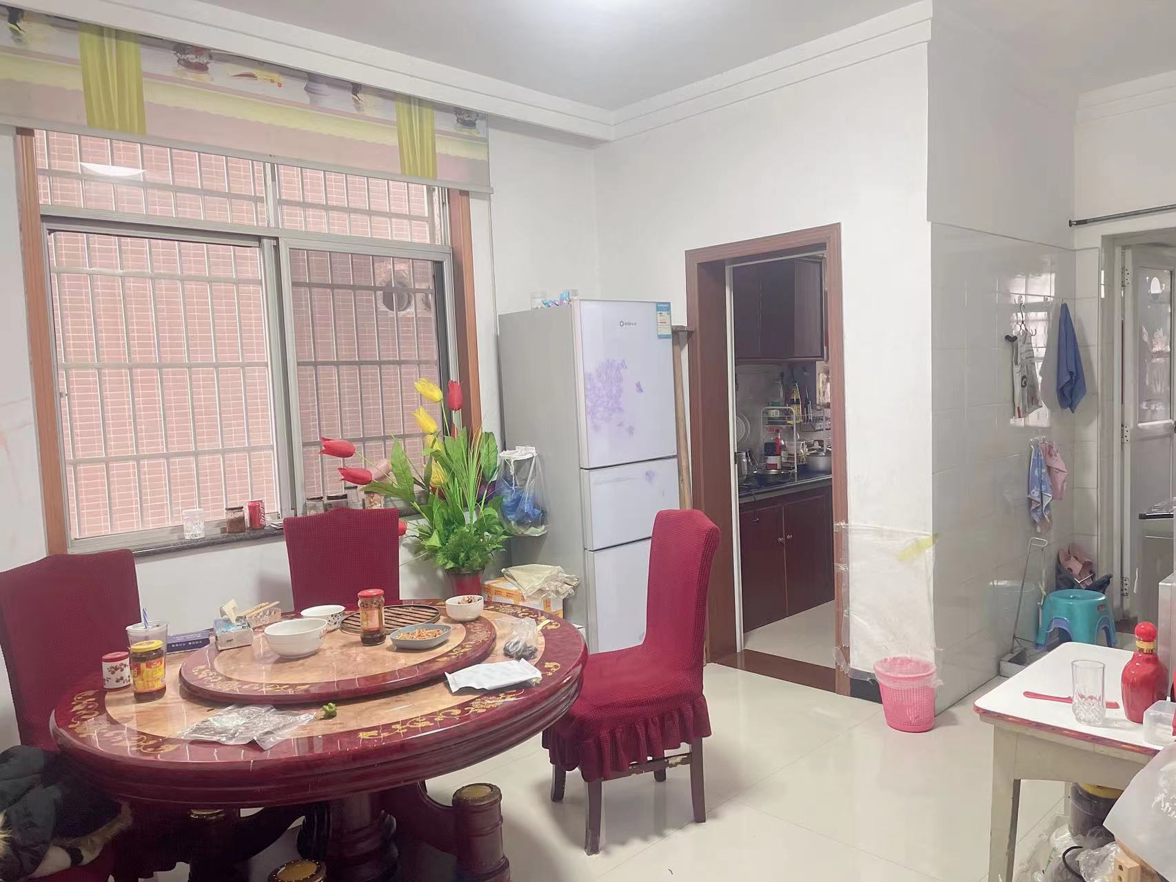 罐头厂第三生活小区 3室2厅2卫 57.8万 罐头厂第三生活小区 3室2厅2卫 57.8万客厅