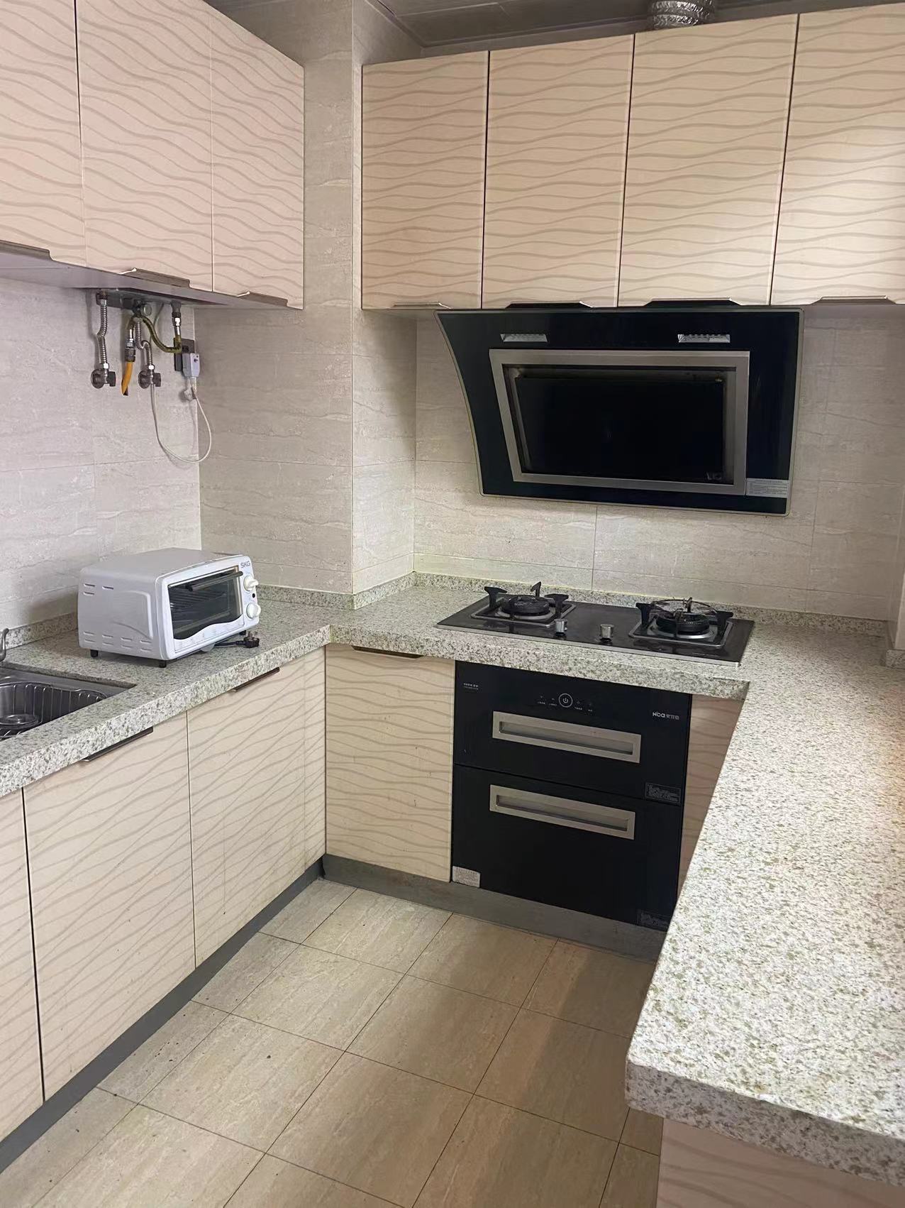 雄森国际 3室2厅1卫 2500.0元/月 雄森国际 3室2厅1卫 2500.0元/月室内图