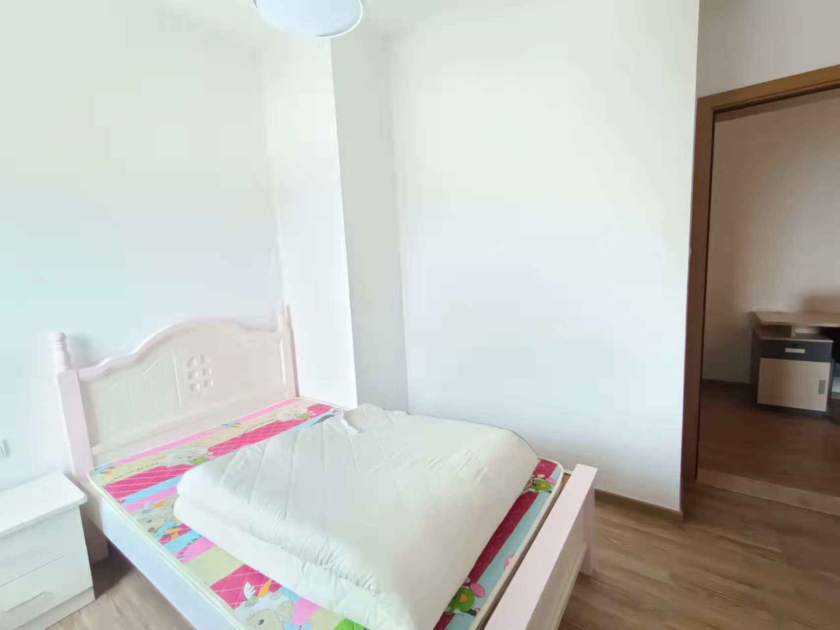 崇盛国际中心(柏石公寓) 2室1厅1卫 2000.0元/月 崇盛国际中心(柏石公寓) 2室1厅1卫 2000.0元/月室内图