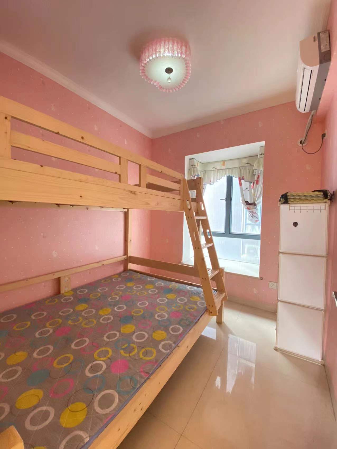 愉景湾东域 3室2厅1卫 2000.0元/月 愉景湾东域 3室2厅1卫 2000.0元/月室内图