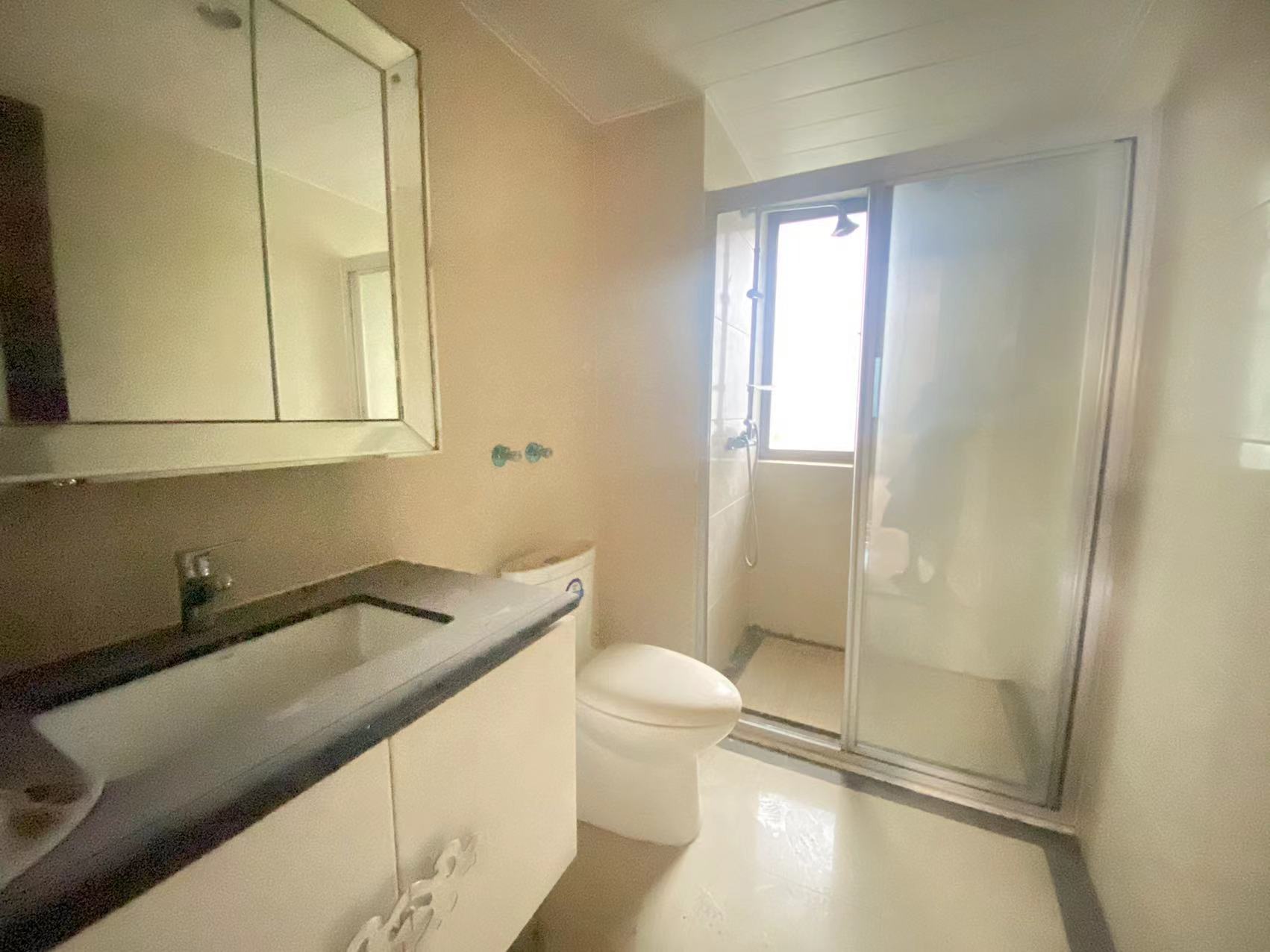 碧桂园 4室2厅1卫 1800.0元/月 碧桂园 4室2厅1卫 1800.0元/月室内图