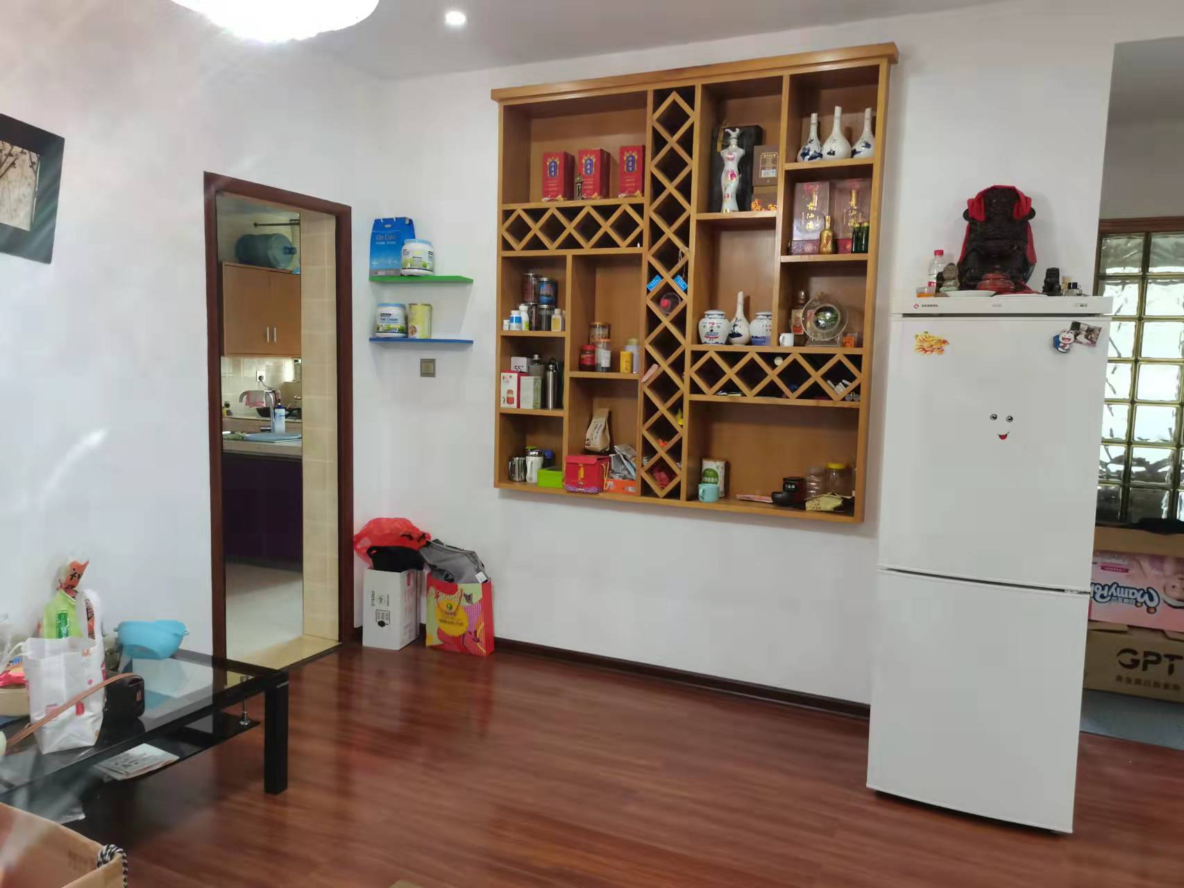 大同芙蓉  2室1厅2卫    80.0万 大同芙蓉  2室1厅2卫    80.0万客厅