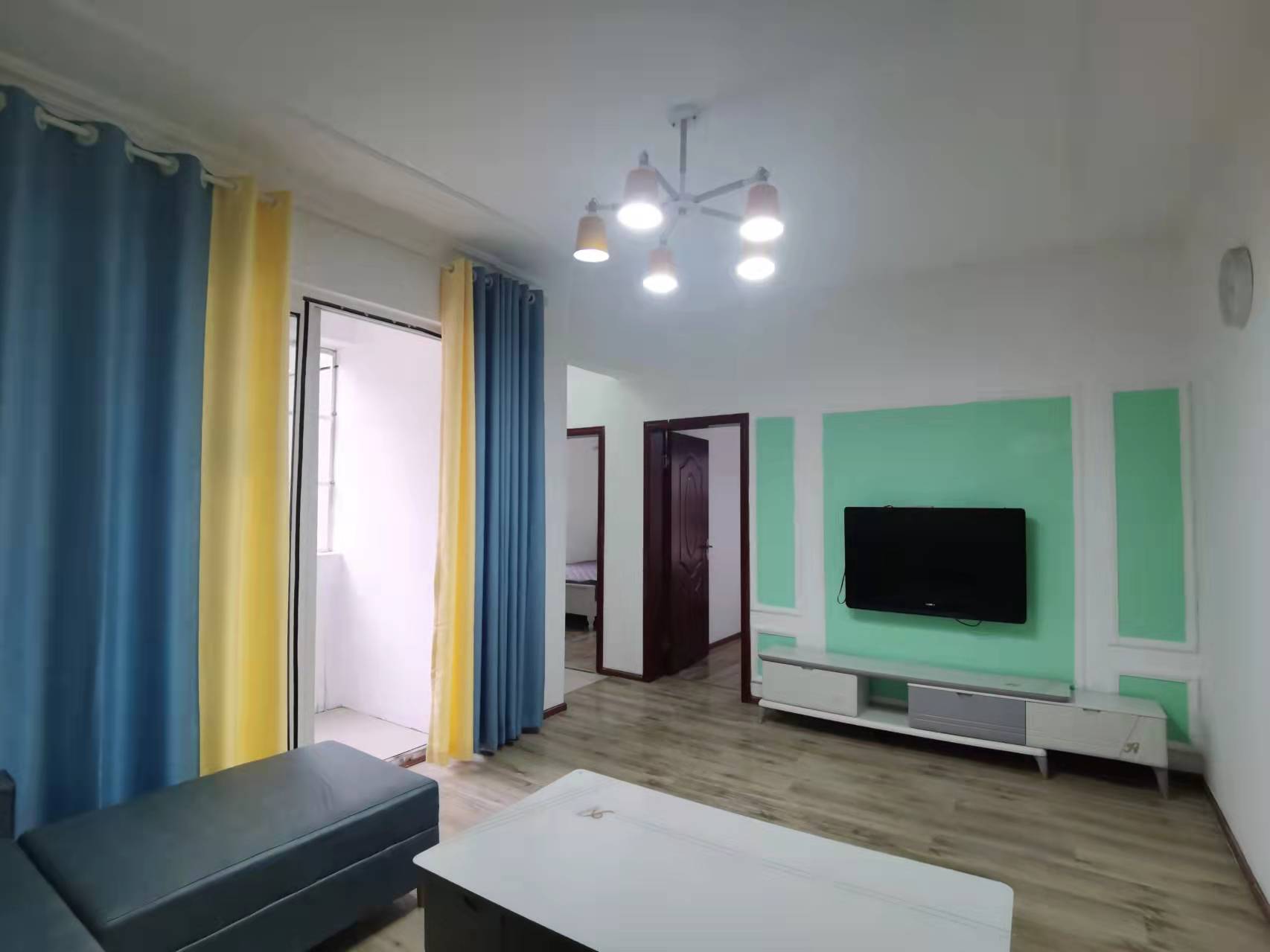 南湖锦苑 2室1厅1卫 2200.0元/月 南湖锦苑 2室1厅1卫 2200.0元/月室内图