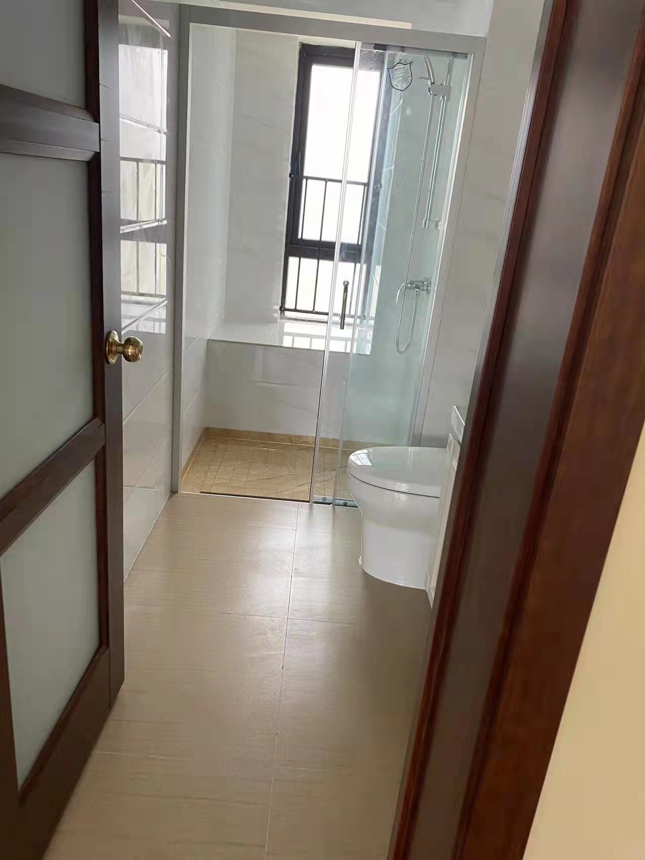 碧桂园娄星府 4室2厅2卫 2000.0元/月 碧桂园娄星府 4室2厅2卫 2000.0元/月室内图