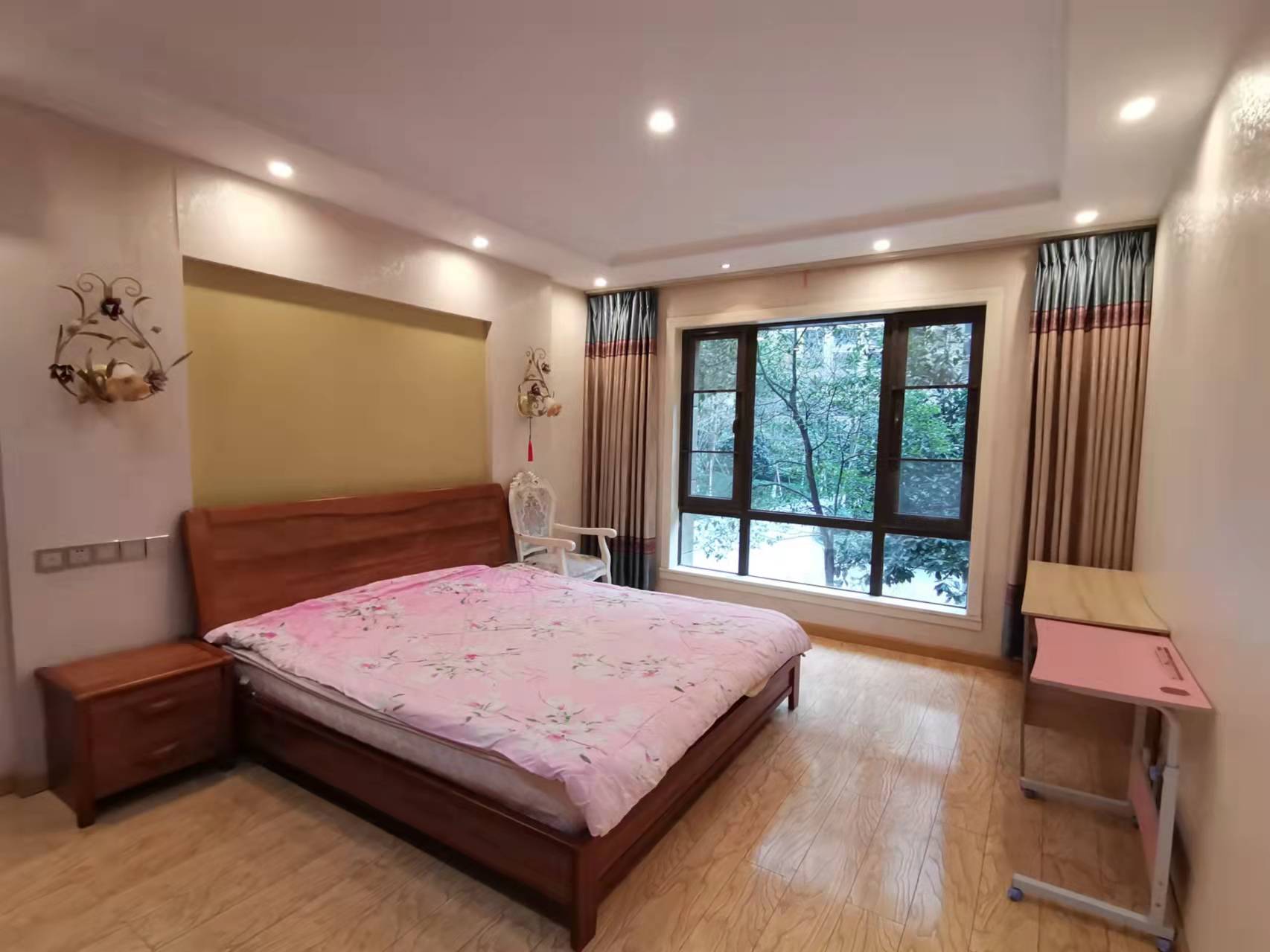 南湖国际3期  4室2厅1卫    3300.0元/月 南湖国际3期  4室2厅1卫    3300.0元/月室内图