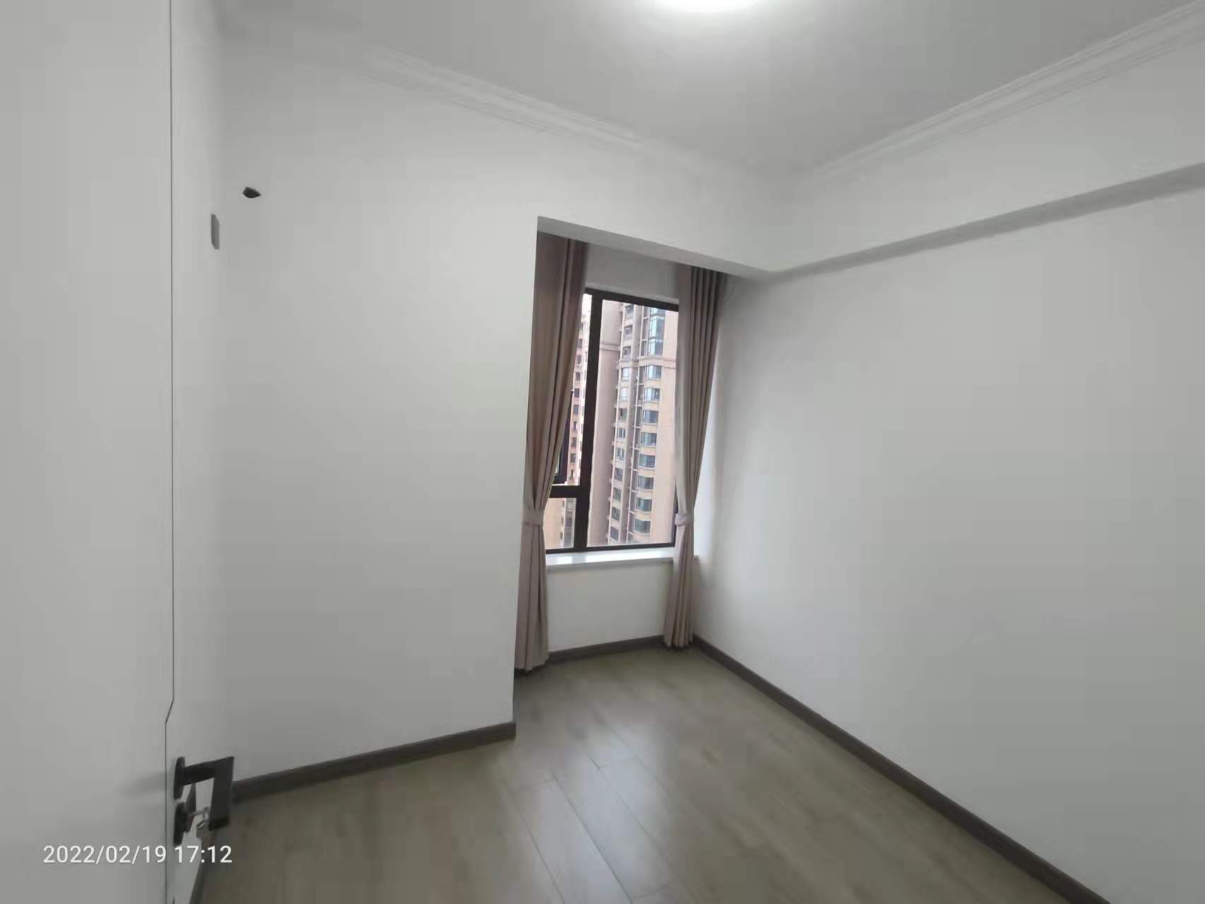 天伦国际 3室2厅1卫 3500.0元/月 天伦国际 3室2厅1卫 3500.0元/月室内图