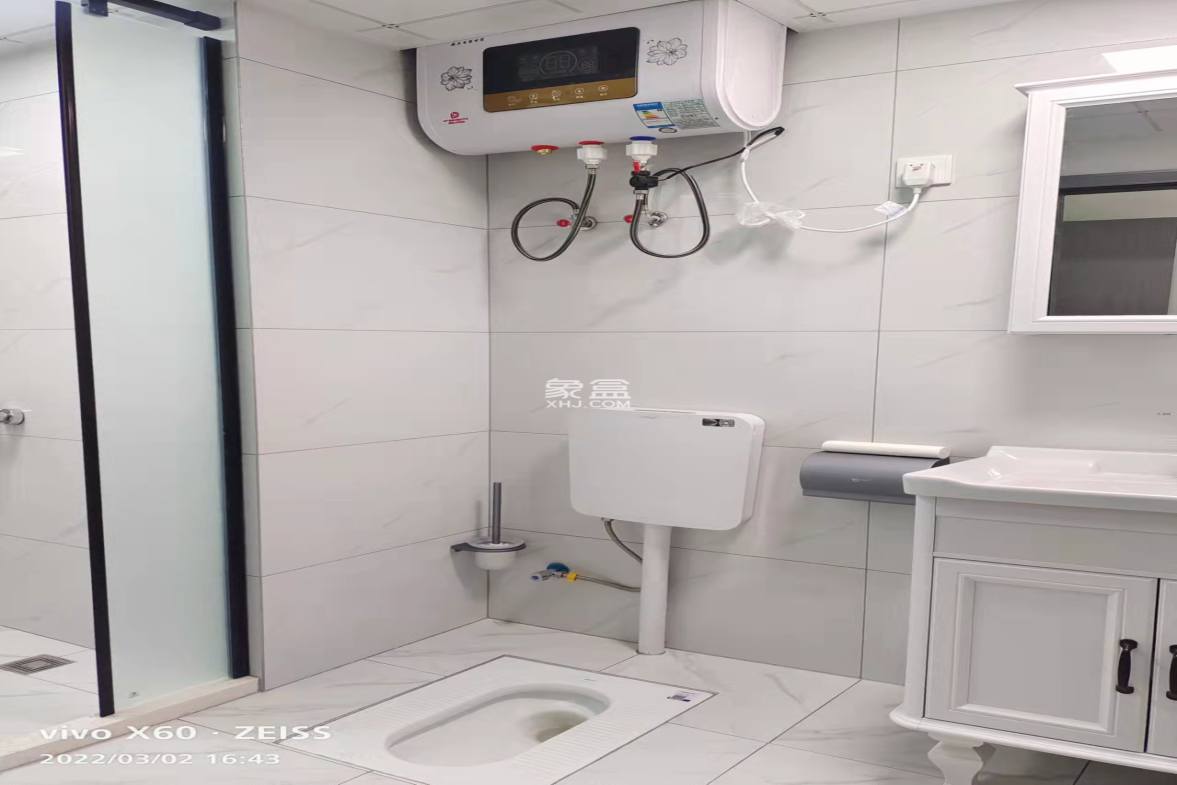 富力新天地一二期 1室1厅1卫 1800.00元/月 富力新天地一二期 1室1厅1卫 1800.00元/月室内图