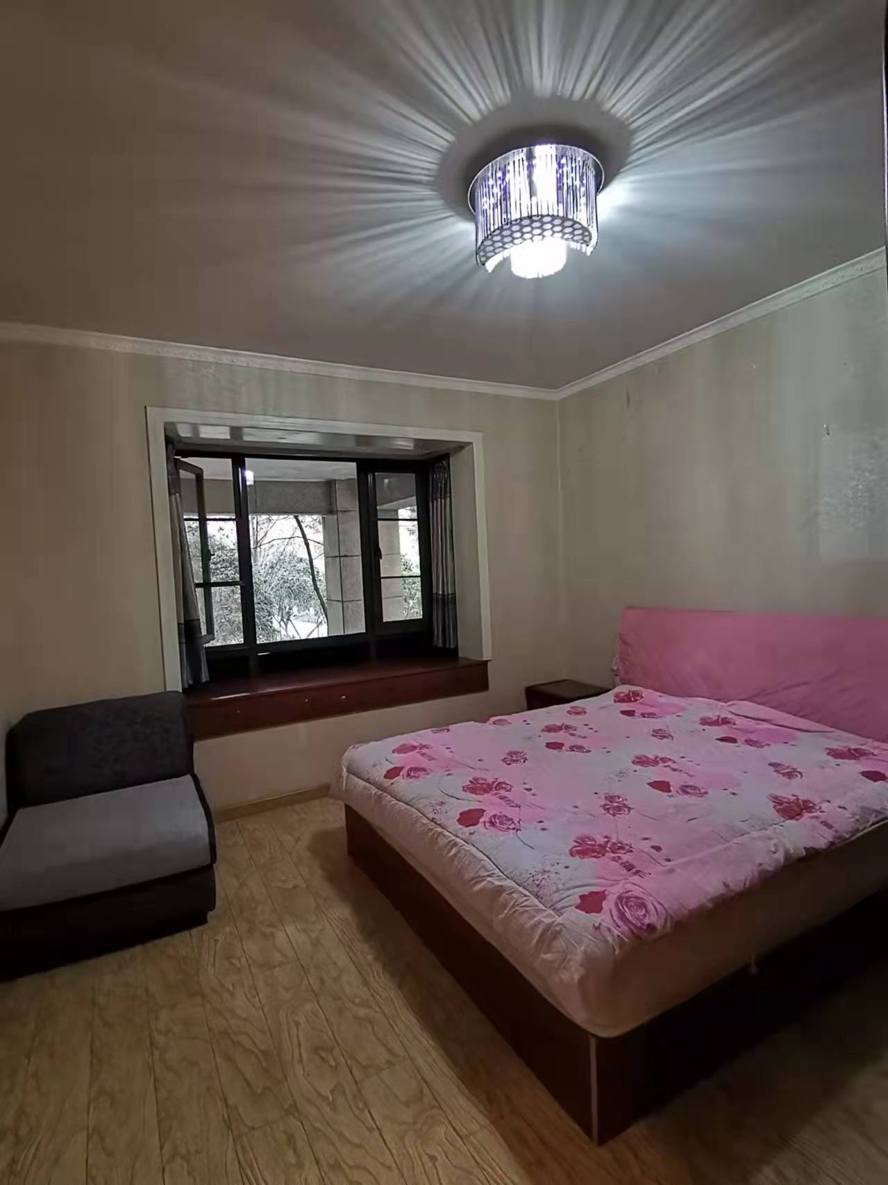 南湖国际3期  4室2厅1卫    3300.0元/月 南湖国际3期  4室2厅1卫    3300.0元/月室内图