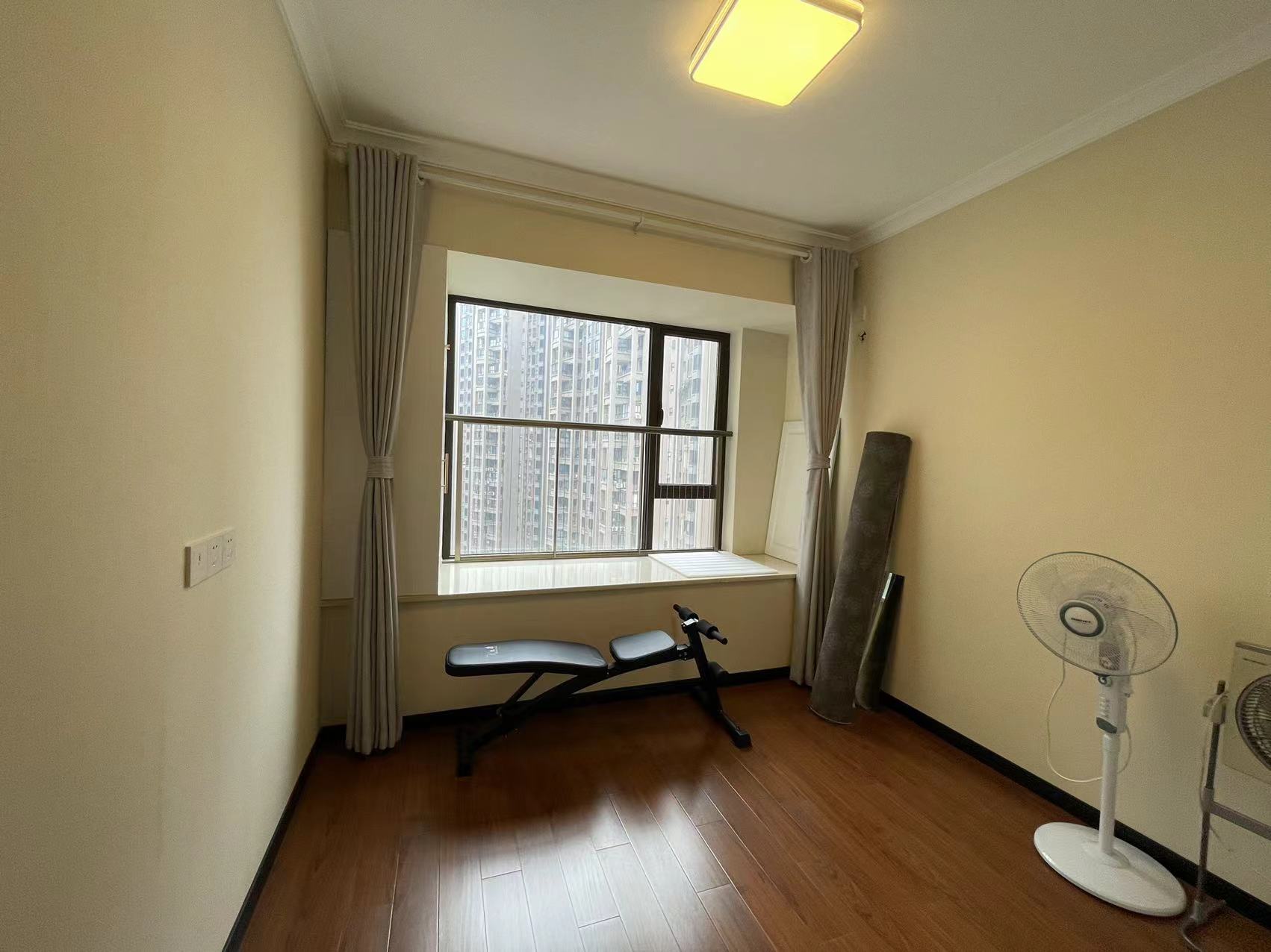 南湖世纪 3室2厅1卫 3200.0元/月 南湖世纪 3室2厅1卫 3200.0元/月室内图