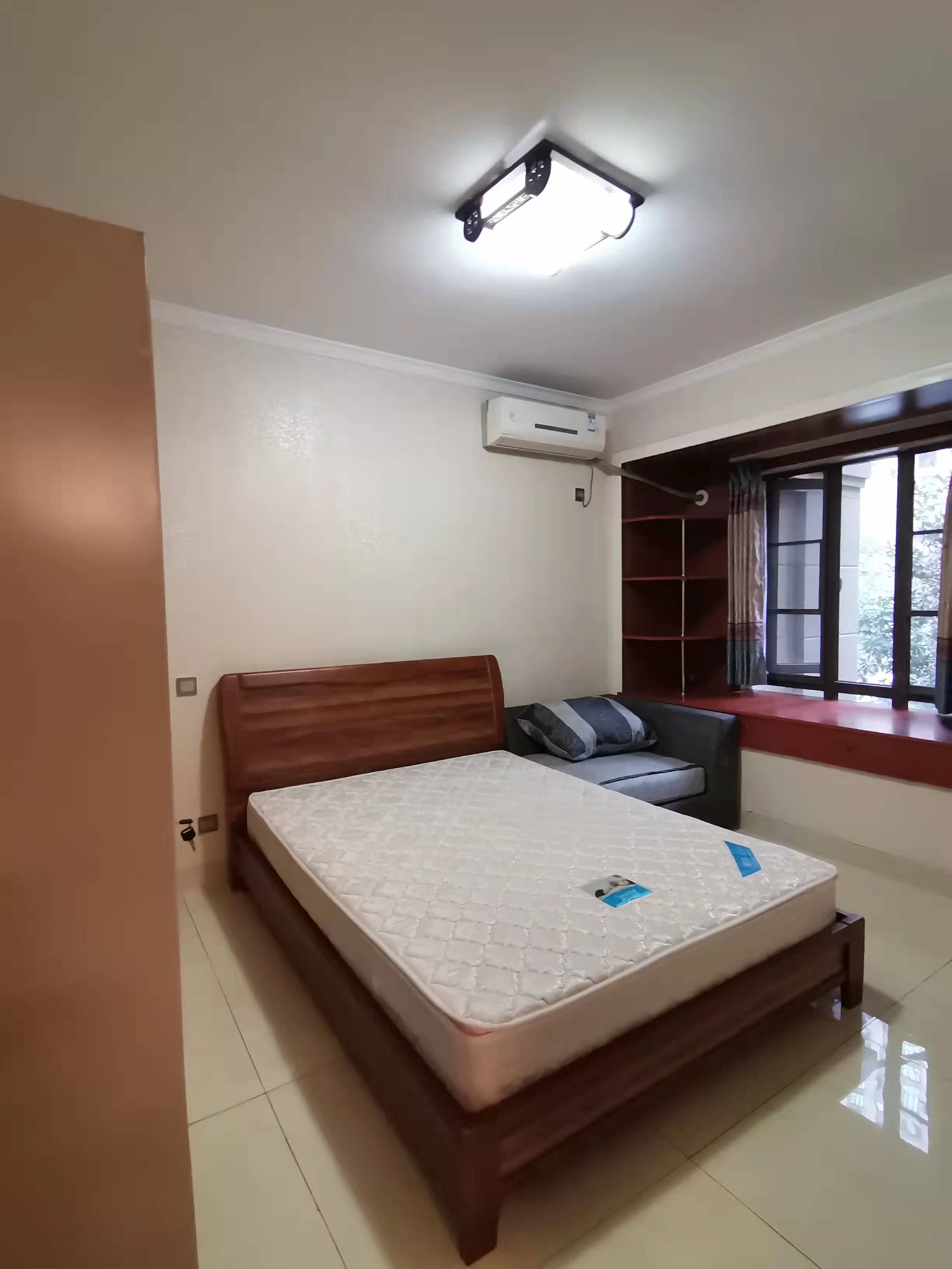 南湖国际3期  4室2厅1卫    3300.0元/月 南湖国际3期  4室2厅1卫    3300.0元/月室内图