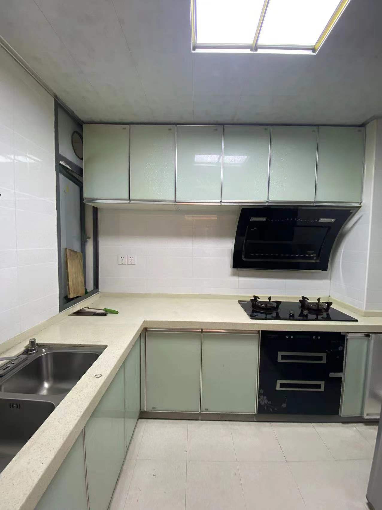 愉景湾东域 3室2厅1卫 2000.0元/月 愉景湾东域 3室2厅1卫 2000.0元/月室内图