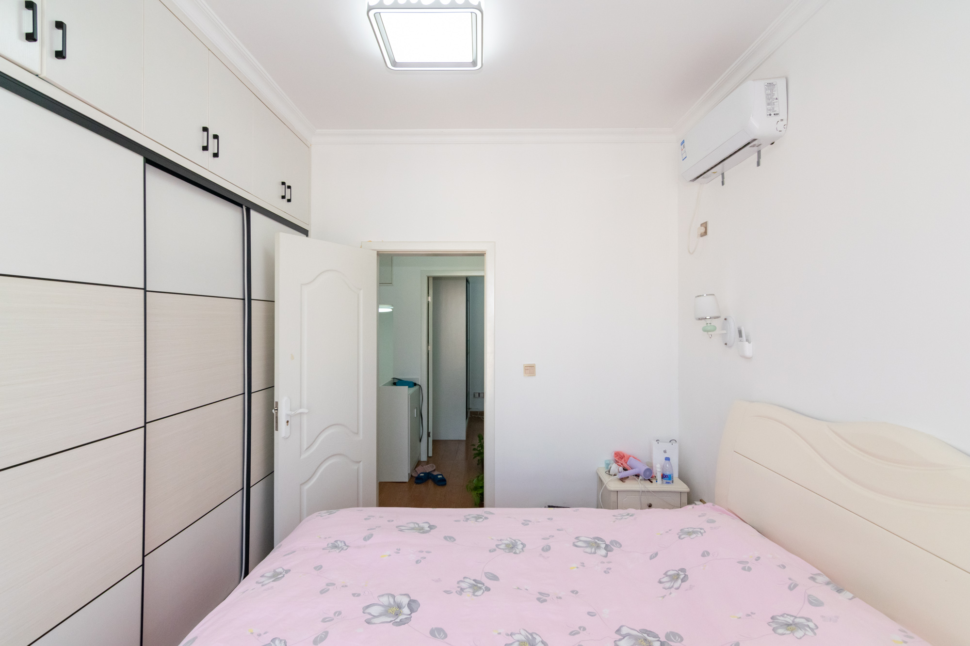 勤诚达新界 1室1厅1卫 55.0万 勤诚达新界 1室1厅1卫 55.0万卧室