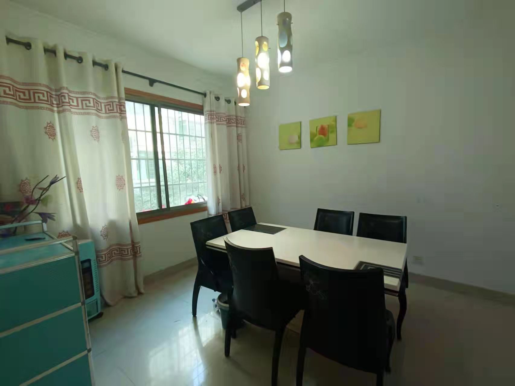 阳光花苑 4室2厅2卫 1500.0元/月 阳光花苑 4室2厅2卫 1500.0元/月室内图